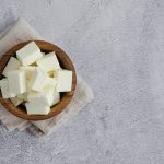 घर का बना, भारतीय, पनीर, पनीर, बनाया, से, ताजा, दूध, और, नींबू